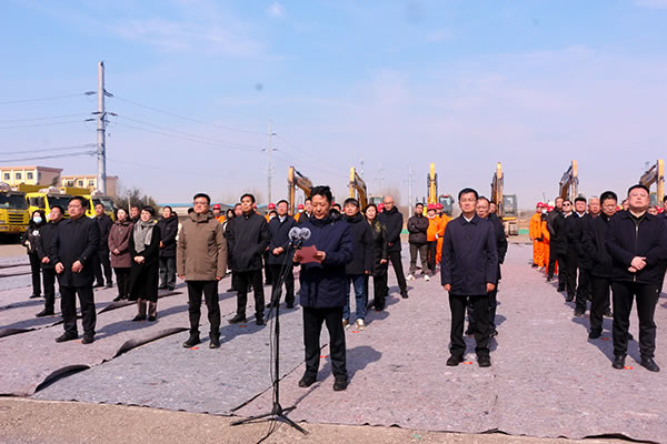全市高質(zhì)量發(fā)展重大項(xiàng)目建設(shè)現(xiàn)場(chǎng)推進(jìn)會(huì)魯西新區(qū)分會(huì)在中杰特裝項(xiàng)目現(xiàn)場(chǎng)舉行